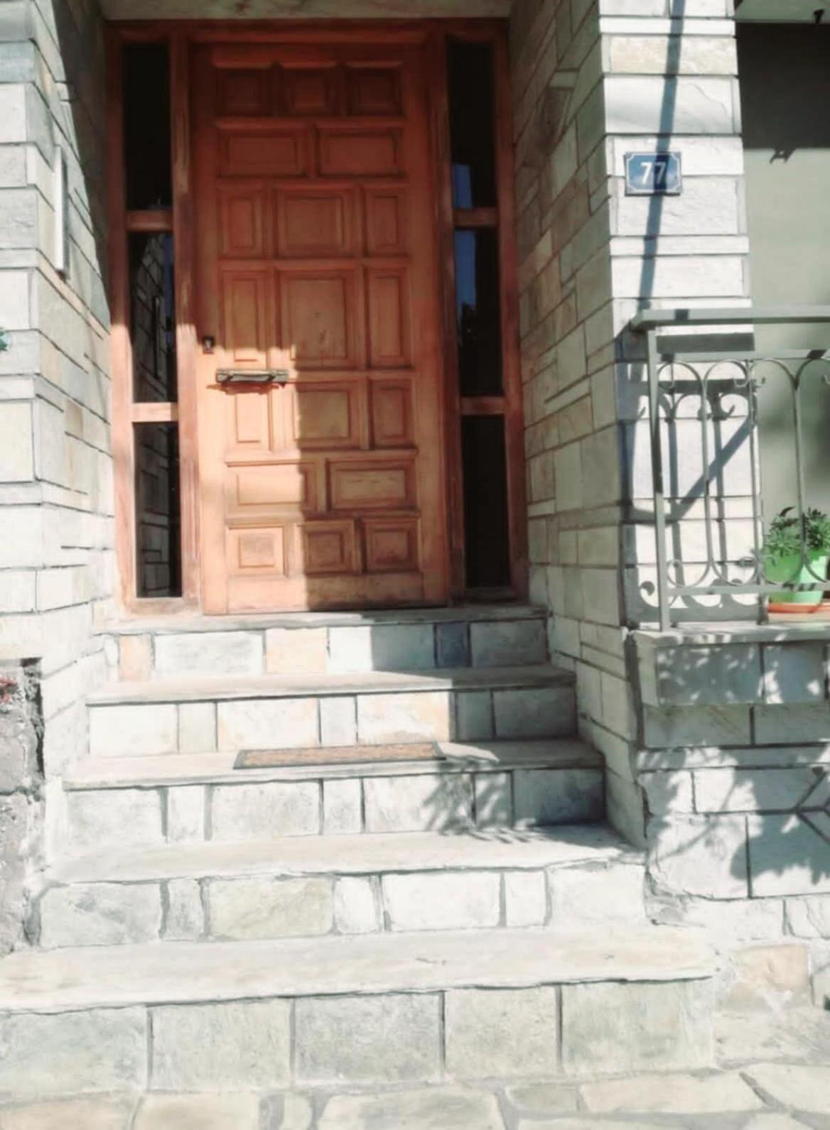 Maria'S Cozy Basement Studio ! Volos Exterior photo